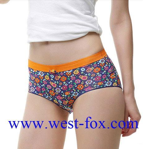 Wholesale Comfortable Flower Print Lady Love Lingerie