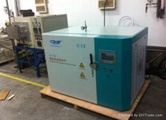 HIGH-TEMPERATURE MICROWAVE SINTERING FURNACE