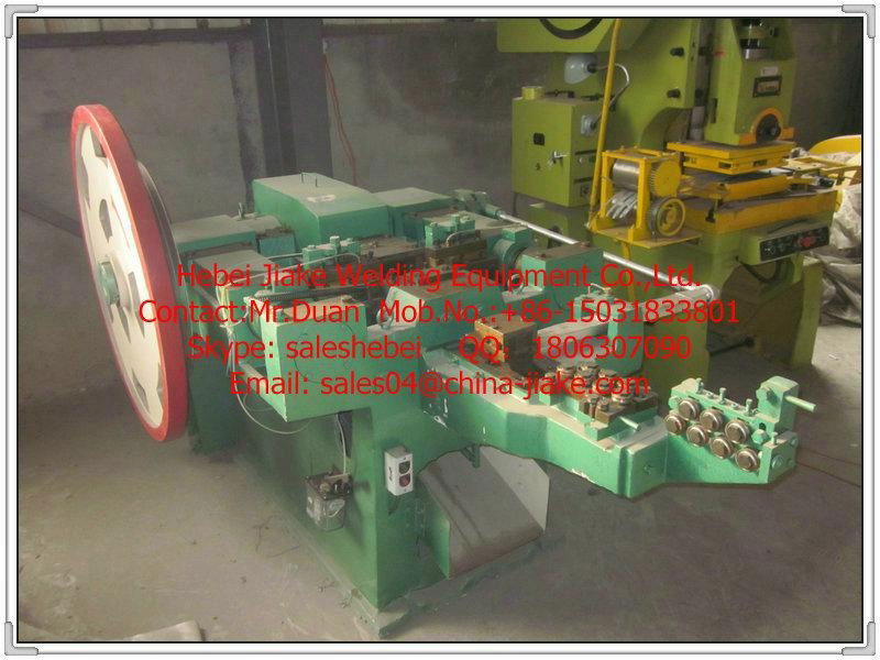 High-efficiency and energy-saving full automatic nail maiking machine 2