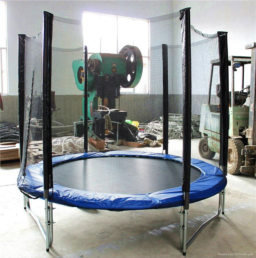 12ft inside bungee trampoline with basket ball hoop