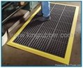 Rubber non-slip  mat with connertor 2
