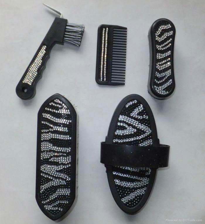 New arrival ~ bling horse grooming set