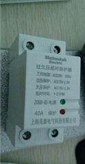 上海施耐德 自复式过欠压保护器