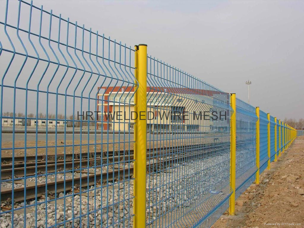 pvc coated barbed wire fence 5