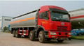 Jiefang front four rear eight oil tank truck 1