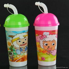 Cartoon plastic cup with printed anaiml milky tea and juice suit cup with lid