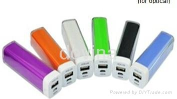 Portable USB Power Bank With 2200mAh - 2600mAh Power Bank