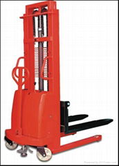 0.8~2.0t Semi-Electric Pallet Stacker (12V)