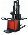 1.0~2.0t Electric Pallet Stacker (24V) 1