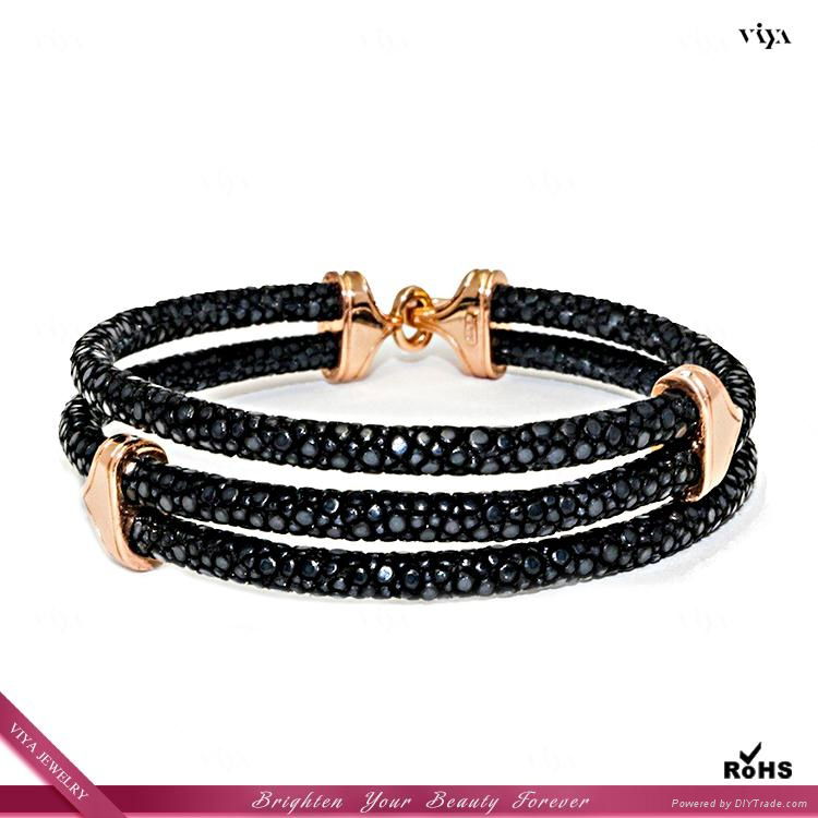 2014 Latest Design Men Black Genuine Stingray Leather Bracelet VIP Gift 3