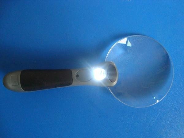 rimless magnifying glass with LED light  3