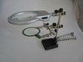 Helping hand magnifier with LED  3