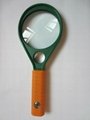 racket shape magnifying glass