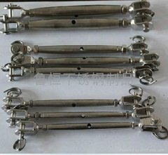 Closed stainless steel turnbuckle