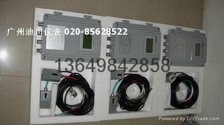 外夹非接触式超声波流量计 2