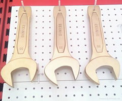 Spark-proof hand tools aluminum bronze