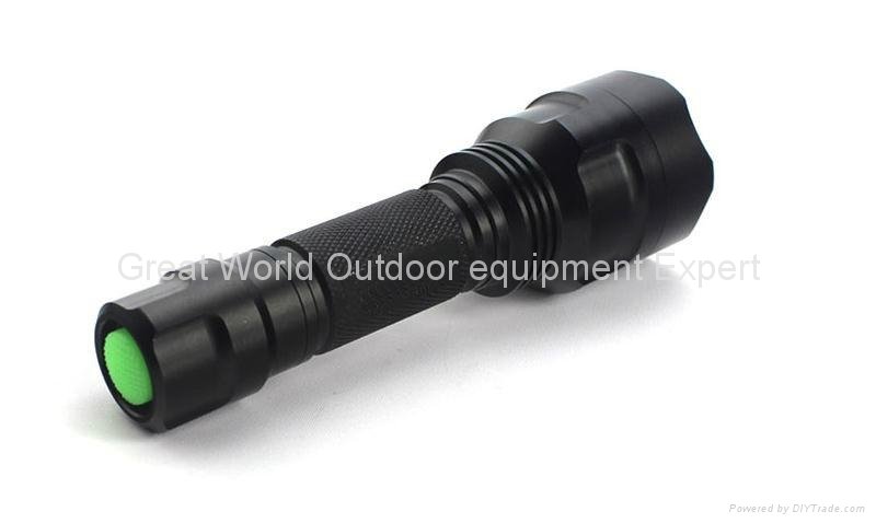 High Quality CREE XRE R2 LED Flashlight with 18650 Battery and Charger 3