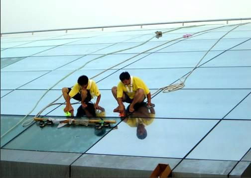 雲南陽光房玻璃頂吊頂玻璃專用防晒隔熱膜遮陽防爆膜