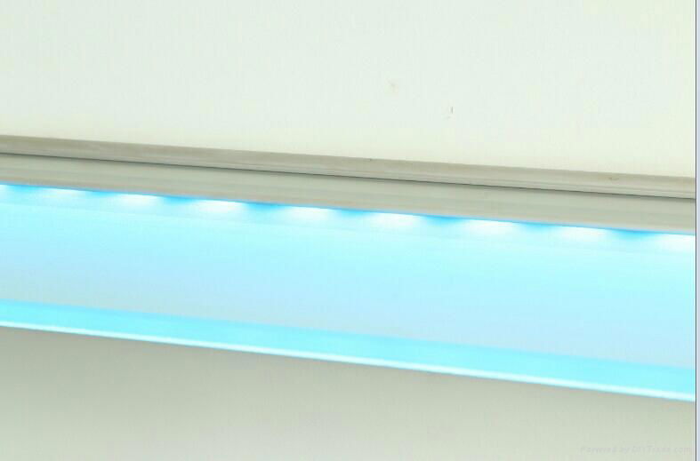 L016 Shelf lights 2