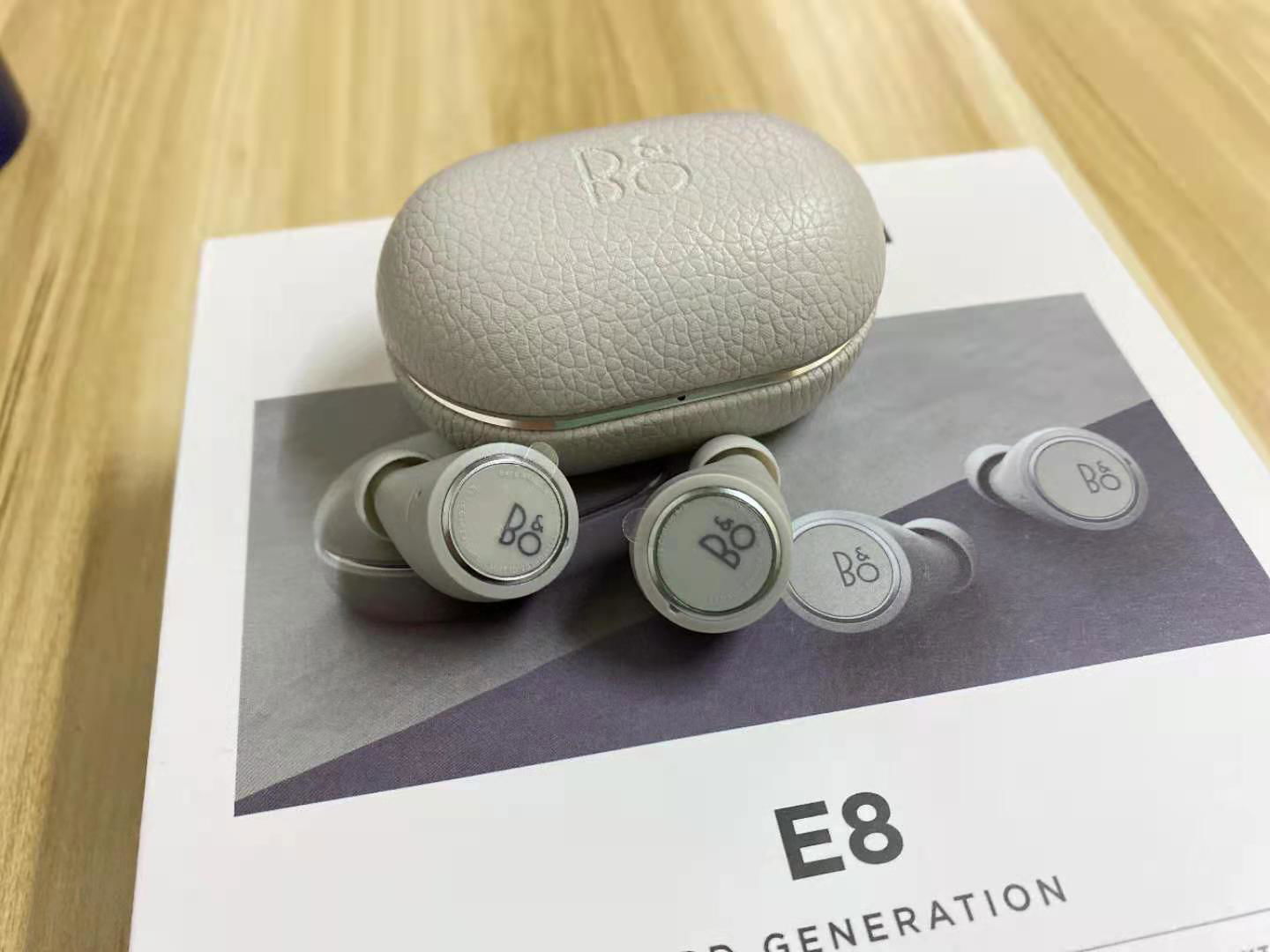 B&O Bang Olufsen Beoplay E8 3rd Generation Ture wireless earbuds - E8 3