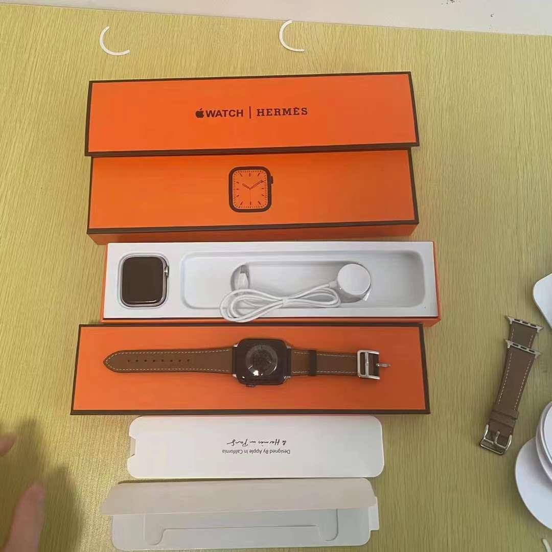 Buy Apple watch &        Luxury Watch discount  5