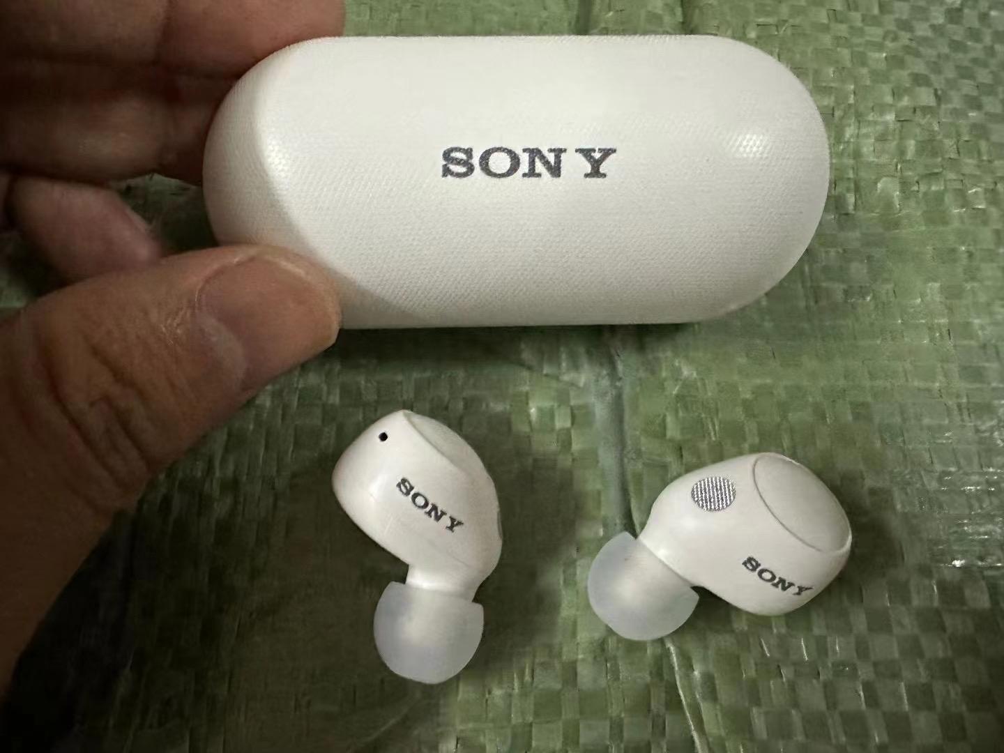 SONY WF-C700N earbuds 4