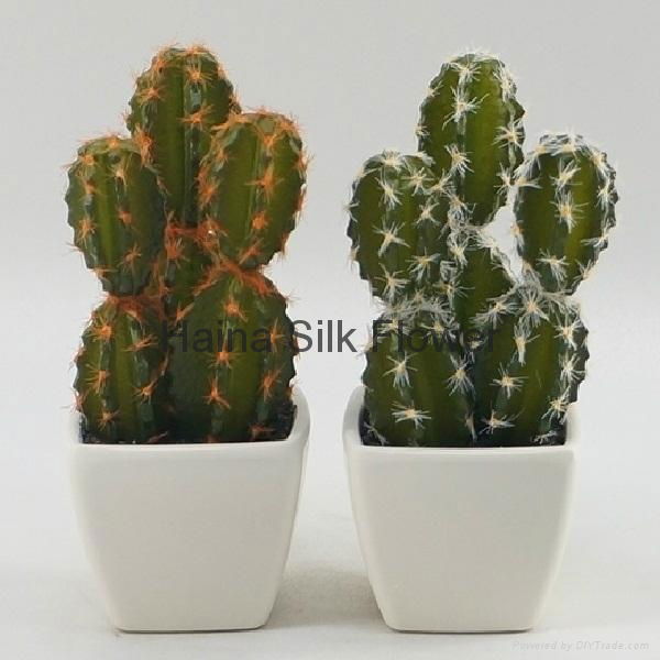 Factory direct selling mini artificial plants artificial cactus with 2 colors