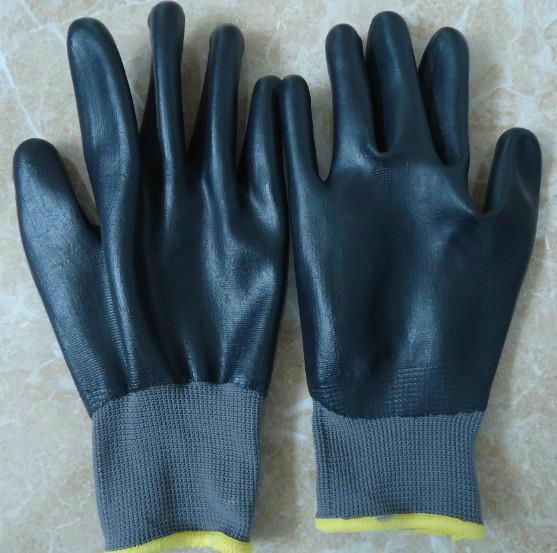 Nitrile Coated Working Glove 3