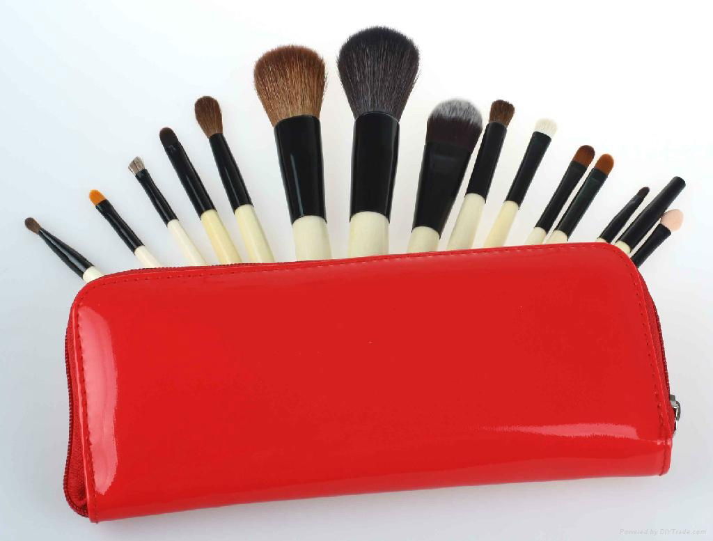 professional Bobbi Brown 15pcs brush set with red pouch  2