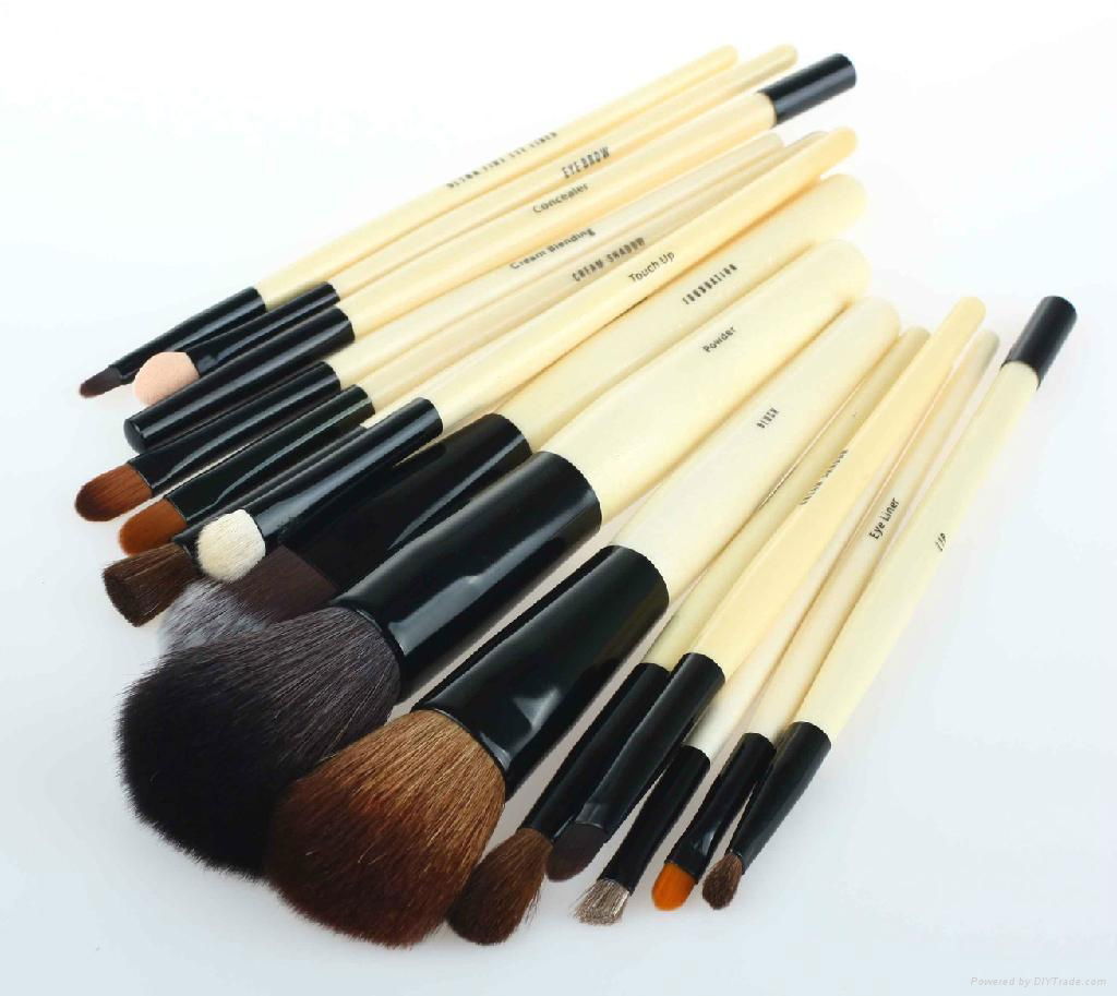 professional Bobbi Brown 15pcs brush set with red pouch  4