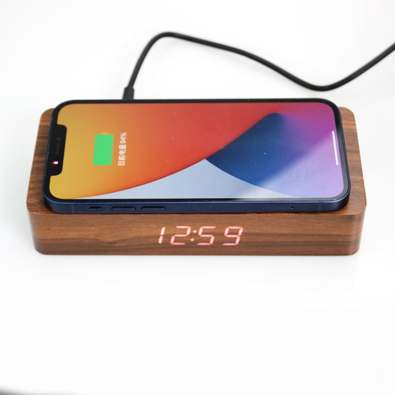 new wood clock&alarm clock digital display wireless charger