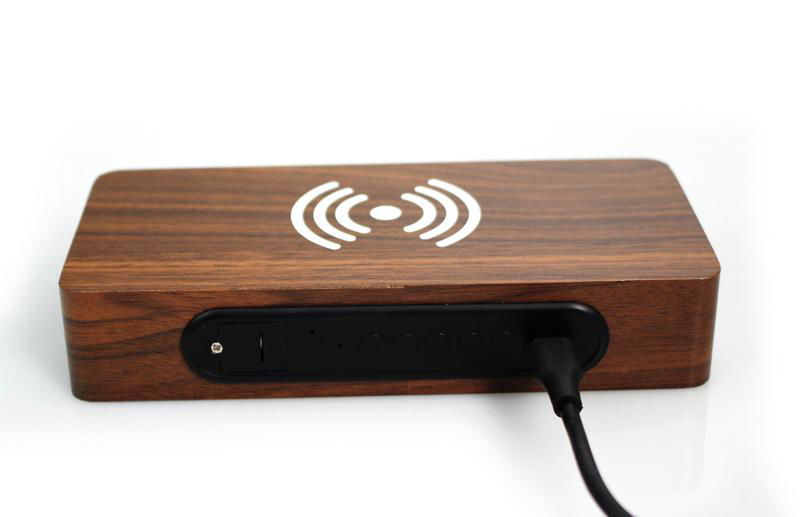 new wood clock&alarm clock digital display wireless charger 3