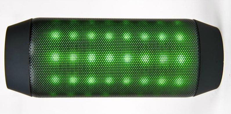 2014 new LED flashing Bluetooth Speaker with voice prompt 4