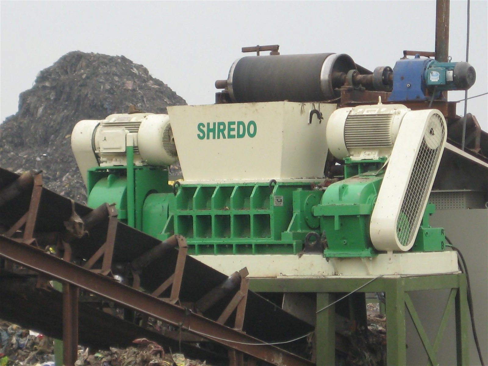 MSW shredder