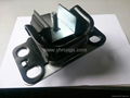 Engine mounting