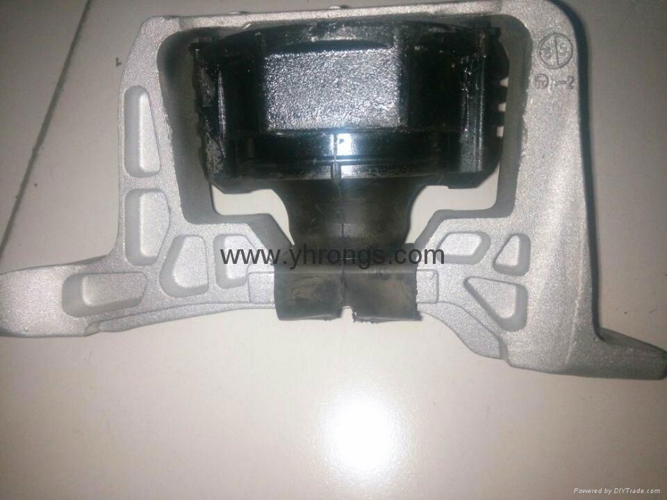 Engine mounting  4