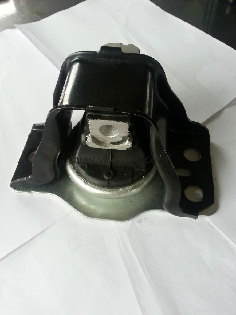 ENGINE MOUNTING  3