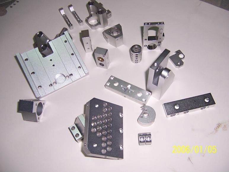 Cnc turning aluminum parts Custom made ALUMINUM parts Cnc lathe machine process 4