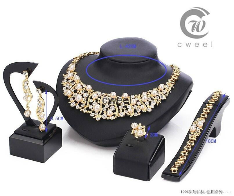 New 18 k Gold pearl austrian Crystal Necklace Bracelet Earring Ring Jewelry Set