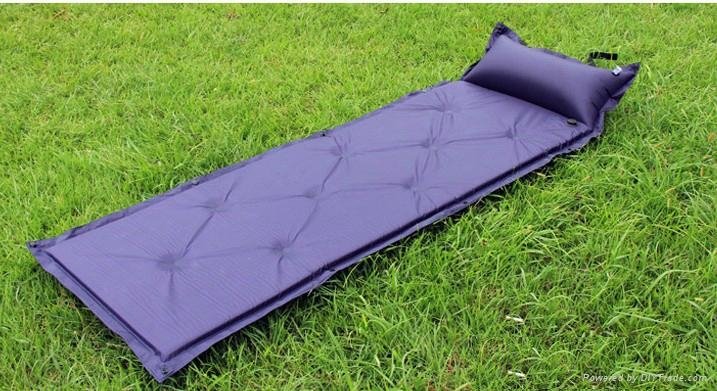 PVC waterproof inflatable air mattress for camping 2
