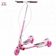 folding frog kick scooter with three wheels