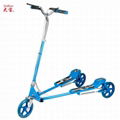 folding frog kick scooter with three wheels 3