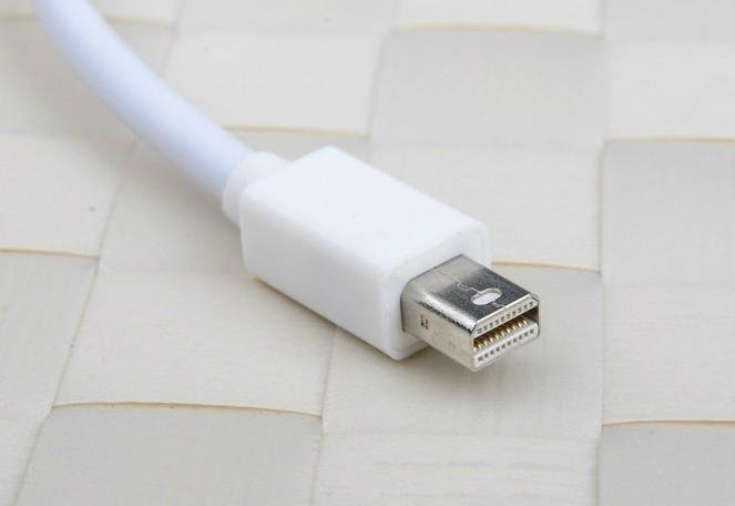 High Quality Mini DisplayPort to VGA-F Cable Adapter 3