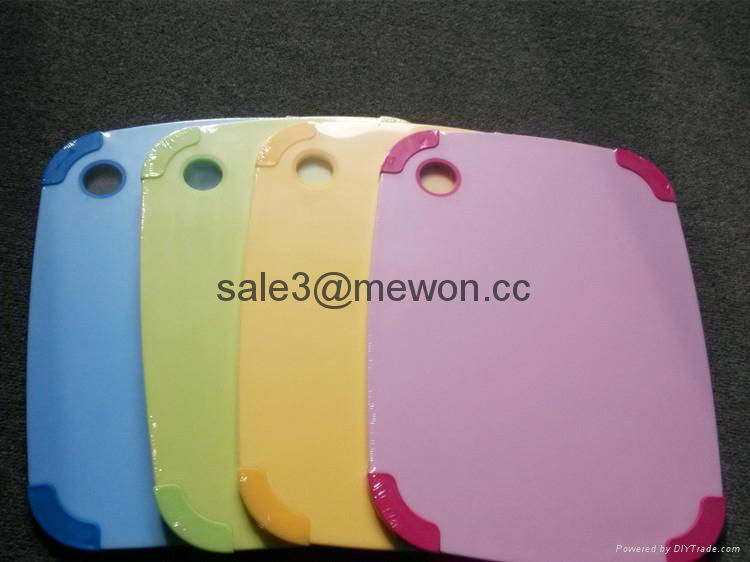 2014 New design wholesale double color Plastic Cutting  Board  2