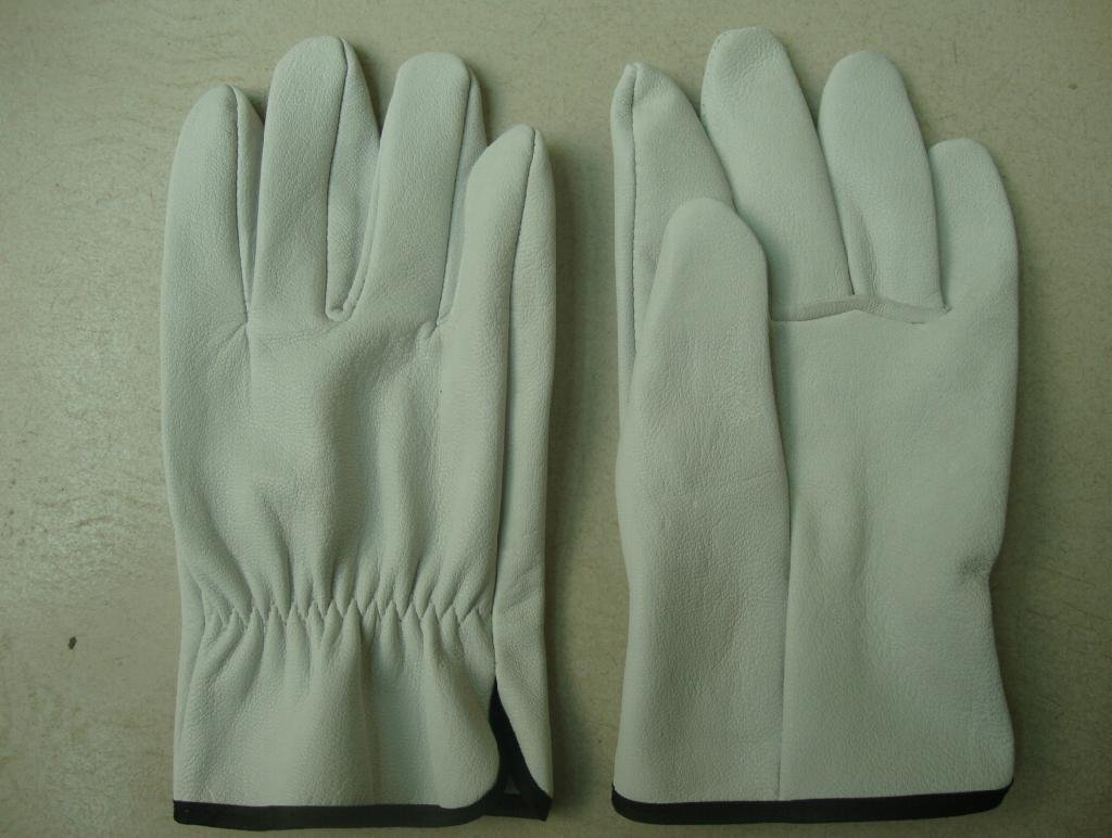 Sheep skin leather glove