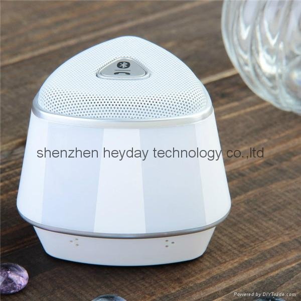 Rechargeable Stereo NFC Mini Bluetooth Speaker with Rubberized Finished