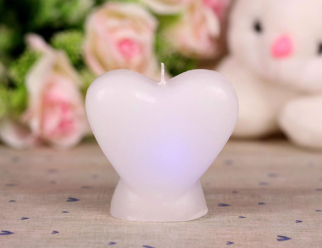 Color-changing Valentine's Day Heart Shape LED candles 4