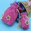 OEM Manufacture Promotional Small Drawstring Velvet Gift Bags Exporter 3