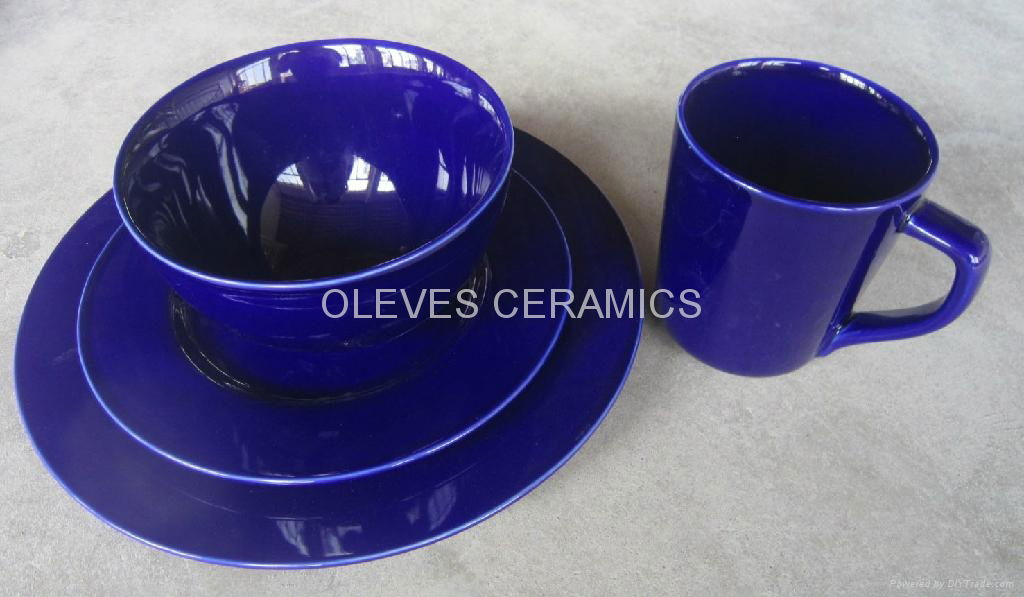 Ceramic dinnerware 3