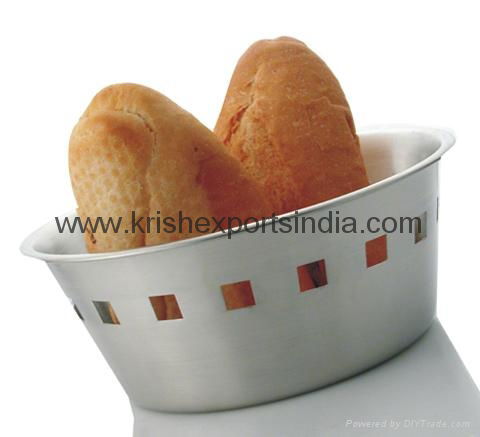Heavy Bread Basket with Square Holes 2